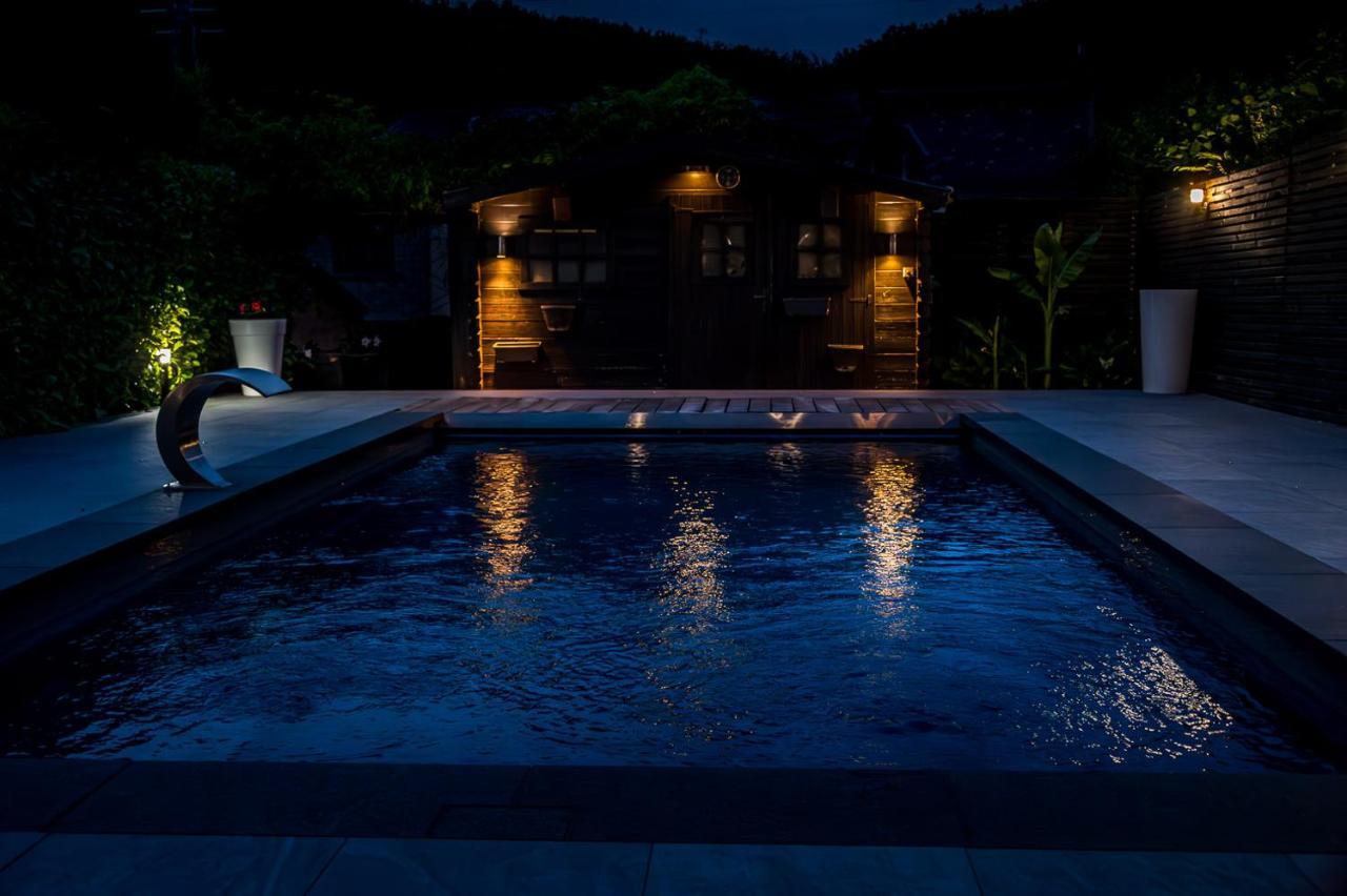 Andenne Chez Sabine Et Eric Maison Pour 6 Personnes Avec Piscine Chauffee מראה חיצוני תמונה
